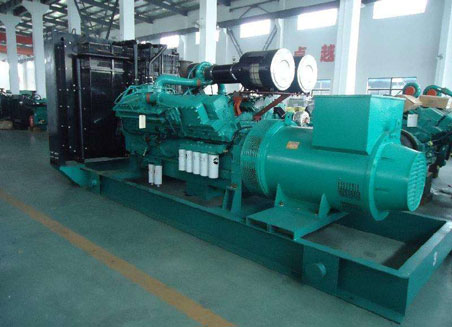 安新800kw康明斯柴油发电机组